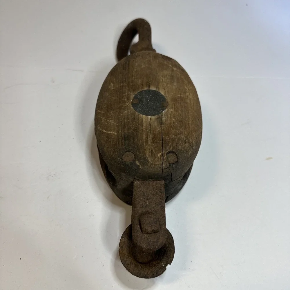 Torrington Union Made Block and Tackle Pulley with Hook, Decoration Only